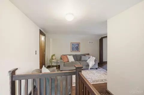 Entry Way - 133 D St, Hamilton, OH 45013 photo 9 of 14