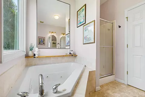 Bath - 3920 Pine View Dr, Williamsburg, OH 45176 photo 1 of 2