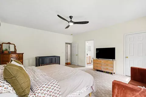 Bedroom - 3920 Pine View Dr, Williamsburg, OH 45176 photo 2 of 6