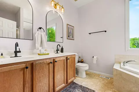 Bath - 3920 Pine View Dr, Williamsburg, OH 45176 photo 2 of 2