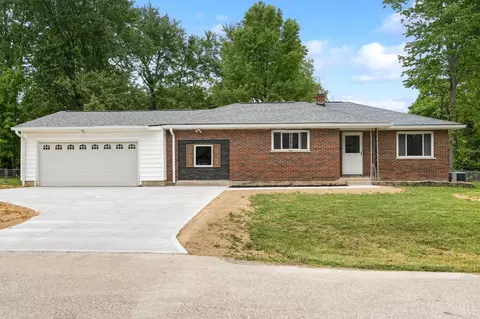 836 Fayebanks Ln, Cincinnati, OH 45245