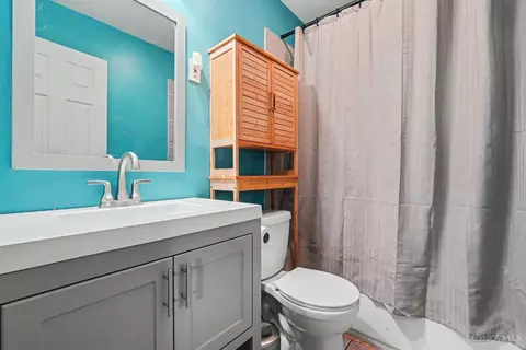 Bath - 604 Neptune Way, Cincinnati, OH 45244 photo 1 of 1