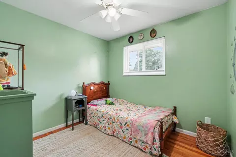Bedroom - 604 Neptune Way, Cincinnati, OH 45244 photo 2 of 2