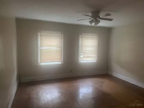 Bedroom - 3549 Idlewild Ave, Cincinnati, OH 45207 photo 1 of 4