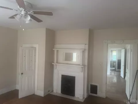 Bedroom - 3549 Idlewild Ave, Cincinnati, OH 45207 photo 3 of 4