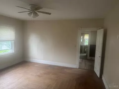 Bedroom - 3549 Idlewild Ave, Cincinnati, OH 45207 photo 2 of 4