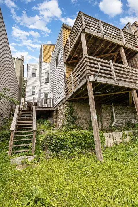 Exterior - 421 Oregon St, Cincinnati, OH 45202 photo 6 of 7
