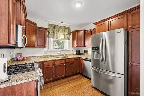 Kitchen - 514 Considine Ave, Cincinnati, OH 45205 photo 1 of 3