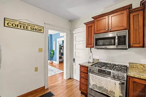 Kitchen - 514 Considine Ave, Cincinnati, OH 45205 photo 3 of 3