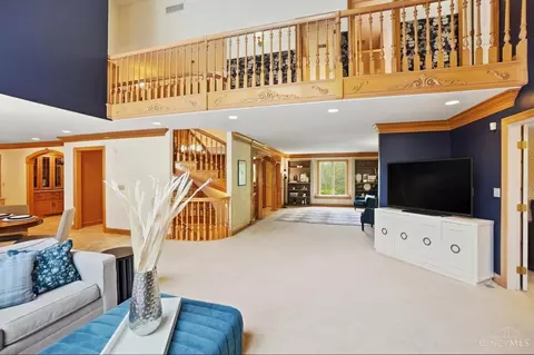 Living - 441 St Rte 73, Springboro, OH 45066 photo 3 of 6