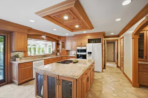 Kitchen - 441 St Rte 73, Springboro, OH 45066 photo 2 of 5