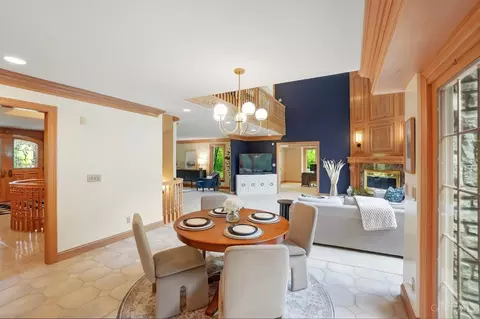 Dining - 441 St Rte 73, Springboro, OH 45066 photo 1 of 3