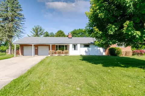 5665 Little Sugar Creek Rd, Sugarcreek Township, OH 45440