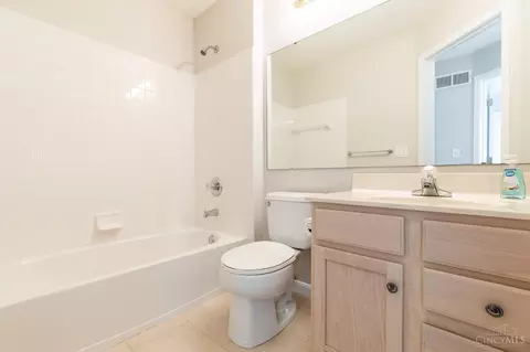 Bath - 6505 Silverfox Dr, Cincinnati, OH 45230 photo 3 of 3