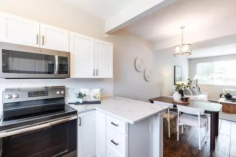 Kitchen - 6505 Silverfox Dr, Cincinnati, OH 45230 photo 3 of 3