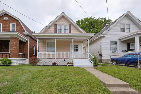 528 Linden St, Elmwood Place, OH 45216
