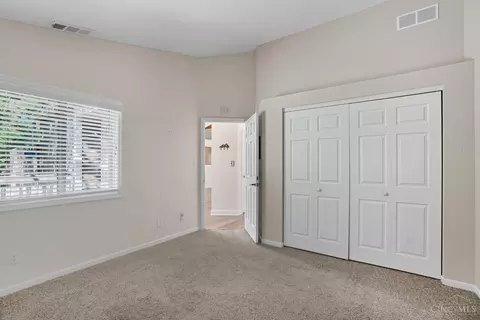 Bedroom - 9870 Timbers Dr, Blue Ash, OH 45242 photo 4 of 4