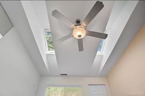 Entry Way - 9870 Timbers Dr, Blue Ash, OH 45242 photo 2 of 2