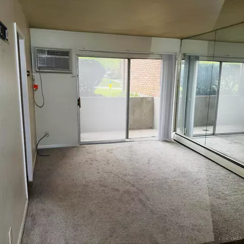 Living - 4904 Chalet Dr, Saint Bernard, OH 45217 photo 1 of 2