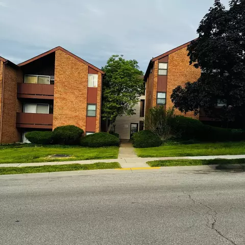 4904 Chalet Dr, Saint Bernard, OH 45217