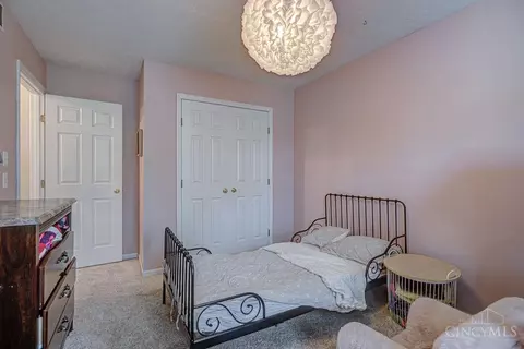 Bedroom - 6820 Spring Arbor Dr, Mason, OH 45040 photo 9 of 10