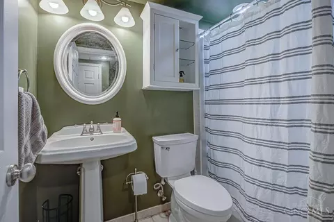 Bath - 6820 Spring Arbor Dr, Mason, OH 45040 photo 4 of 4