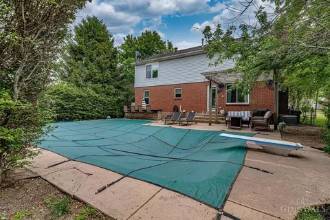 Exterior - 6820 Spring Arbor Dr, Mason, OH 45040 photo 3 of 6