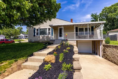 1200 Clovernook Dr, Hamilton, OH 45013
