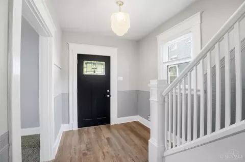 Entry Way - 4308 Smith Rd, Cincinnati, OH 45212 photo 1 of 5
