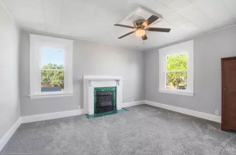 Living - 4308 Smith Rd, Cincinnati, OH 45212 photo 4 of 6