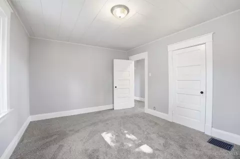Bedroom - 4308 Smith Rd, Cincinnati, OH 45212 photo 3 of 5