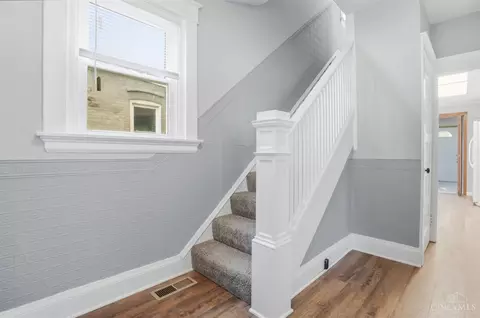 Entry Way - 4308 Smith Rd, Cincinnati, OH 45212 photo 4 of 5