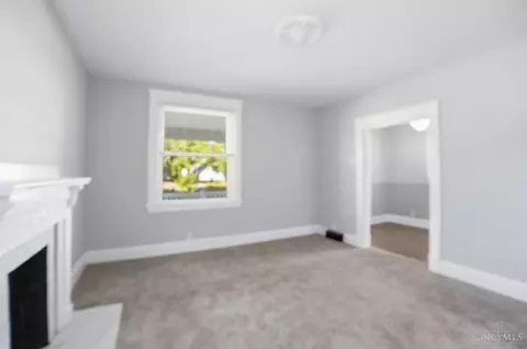 Living - 4308 Smith Rd, Cincinnati, OH 45212 photo 3 of 6