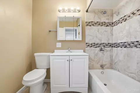 Bath - 4308 Smith Rd, Cincinnati, OH 45212 photo 3 of 5