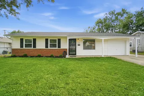 1010 Stratford Pl, Mason, OH 45040