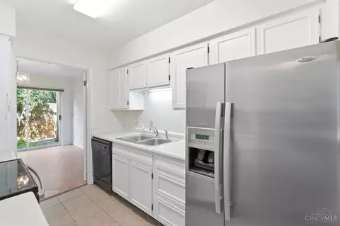2111 Sutton Ave, Cincinnati, OH 45230 photo 12
