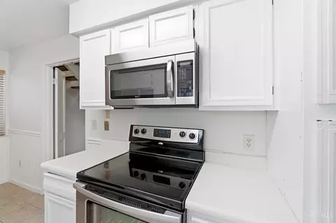 2111 Sutton Ave, Cincinnati, OH 45230 photo 15