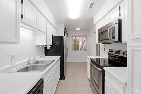 2111 Sutton Ave, Cincinnati, OH 45230 photo 11