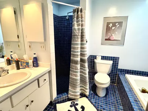 Bath - 2451 Hunt Rd, Reading, OH 45215 photo 5 of 5