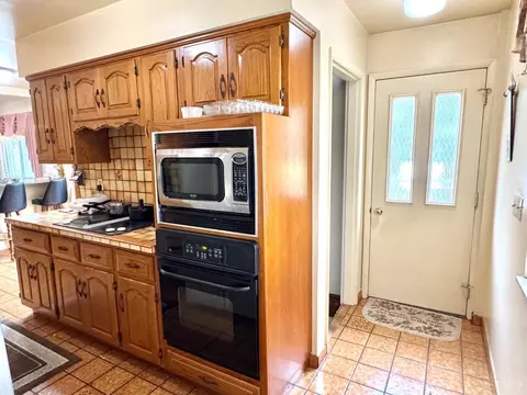 Entry Way - 2451 Hunt Rd, Reading, OH 45215 photo 3 of 3