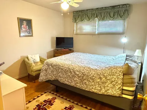 Bedroom - 2451 Hunt Rd, Reading, OH 45215 photo 3 of 4