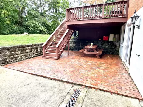 Exterior - 2451 Hunt Rd, Reading, OH 45215 photo 8 of 14