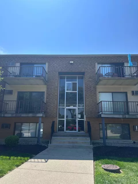 6611 Hearne Rd, Cincinnati, OH 45248