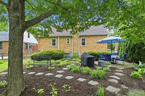Exterior - 7137 Silvercrest Dr, Cincinnati, OH 45236 photo 7 of 9