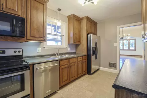 Kitchen - 6609 Merwin Ave, Cincinnati, OH 45227 photo 3 of 3