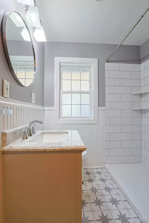 Bath - 6609 Merwin Ave, Cincinnati, OH 45227 photo 1 of 2