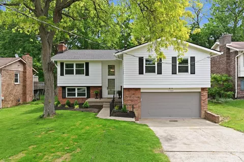 11662 Sharonwoods Ct, Cincinnati, OH 45241