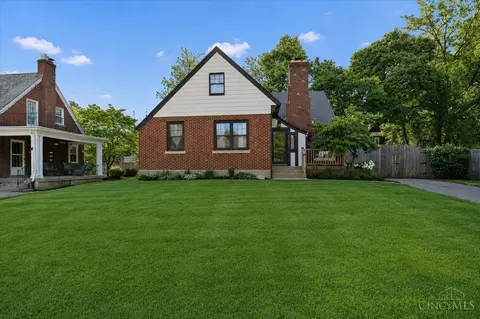6302 Heitzler Ave, Cincinnati, OH 45224