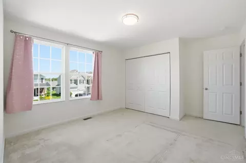 Bedroom - 1236 Sinclair Dr, Maineville, OH 45039 photo 7 of 10