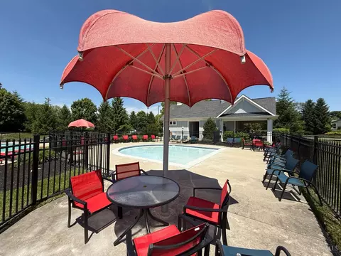 Exterior - 1236 Sinclair Dr, Maineville, OH 45039 photo 11 of 12